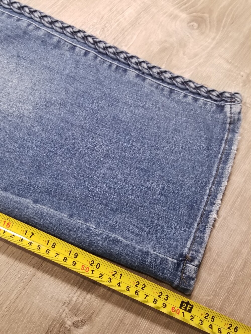 Judy Blue Cropped Braided Jeans Womens Size 18W Wide Leg Stretch Denim 36x24 - Picture 8 of 9